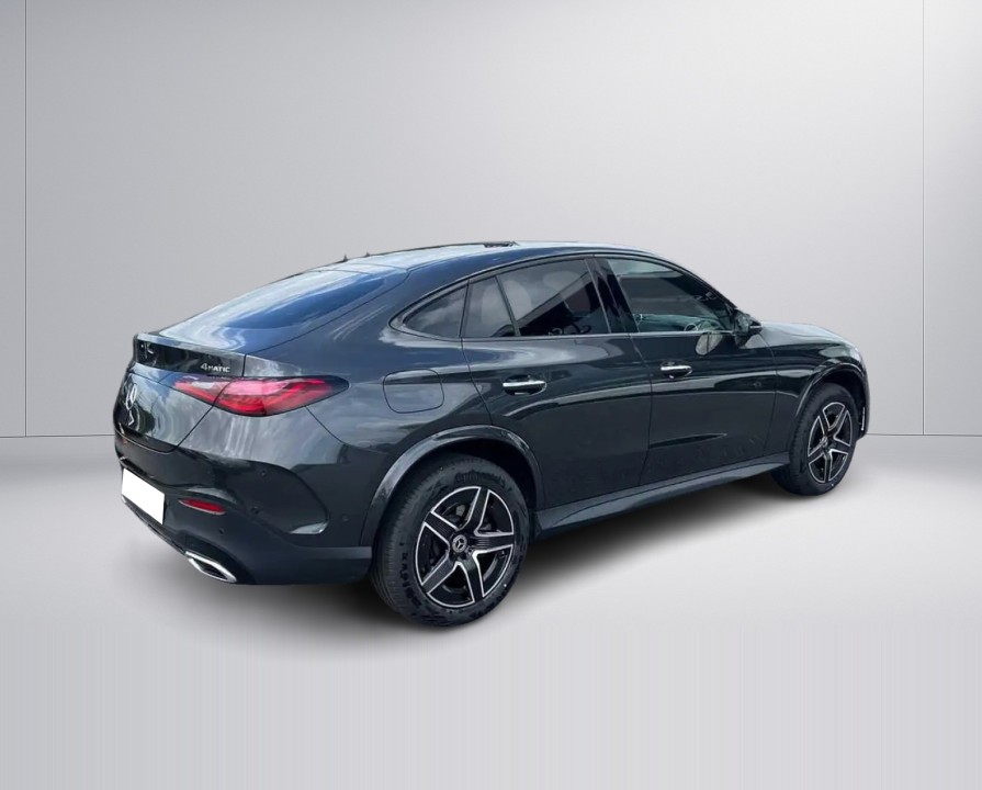 Mercedes-Benz GLC Coupé Mercedes-Benz GLC Coupe 300e 4MATIC AMG Line (3)