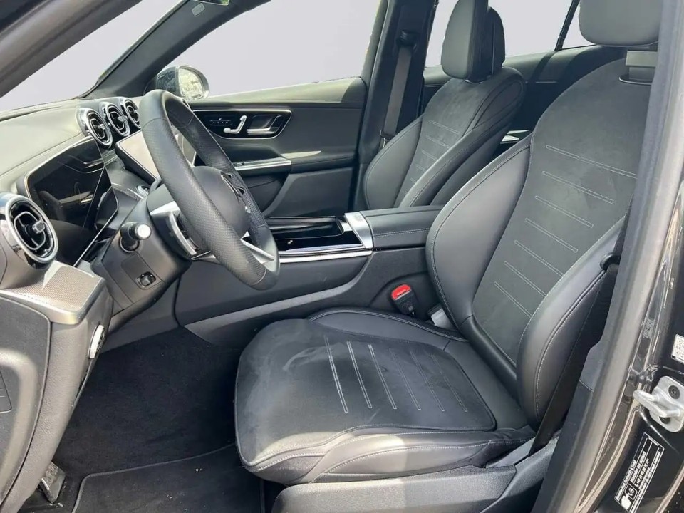 Mercedes-Benz GLC Coupé Mercedes-Benz GLC Coupe 300e 4MATIC AMG Line - foto 9