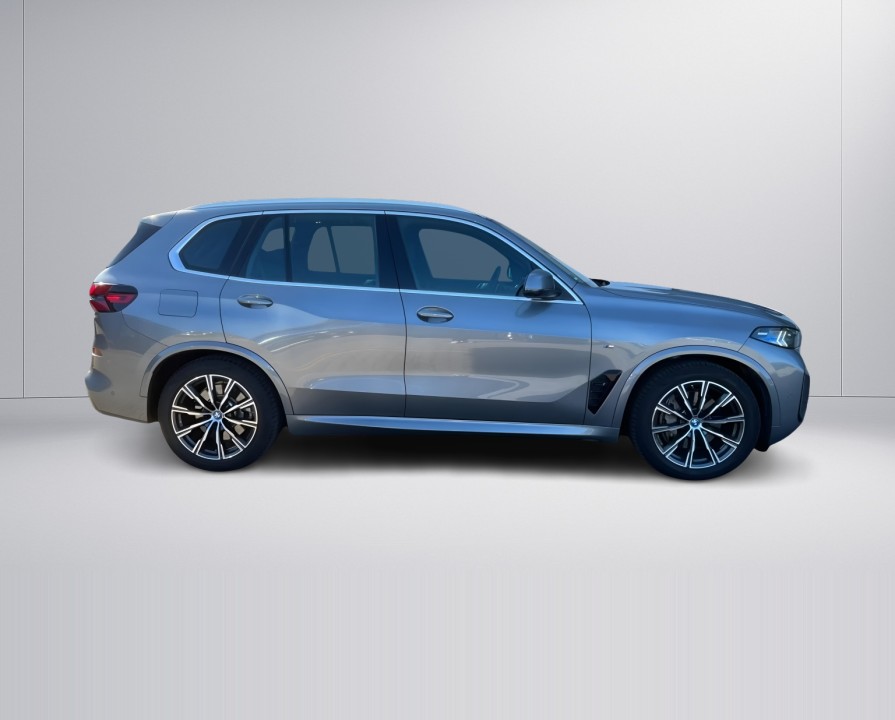 BMW X5 xDrive50e M-Sport (2)