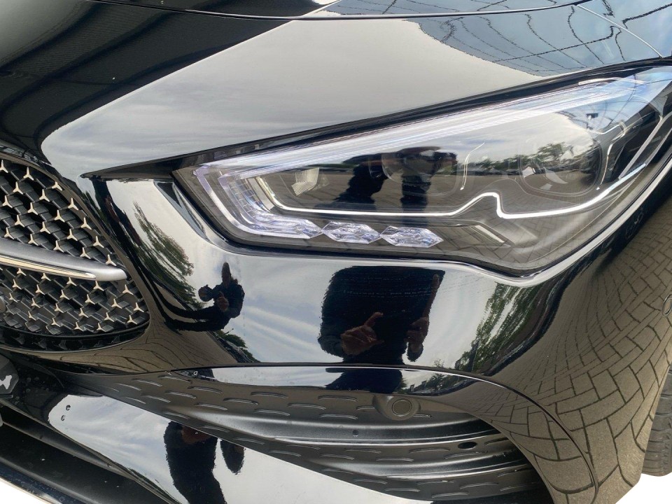 Mercedes-Benz CLA 220 4MATIC AMG Line - foto 10