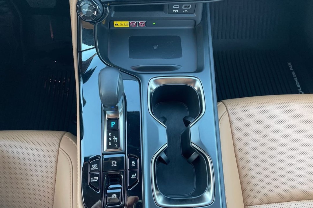 Lexus Seria NX 450h+ AWD Luxury - foto 16