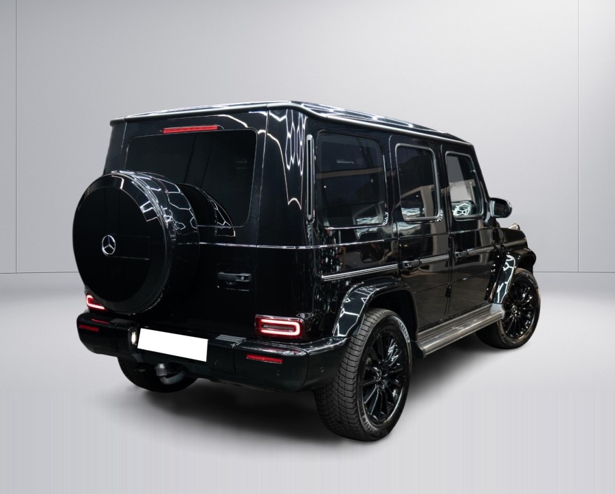 Mercedes-Benz G 400d AMG Line (2)