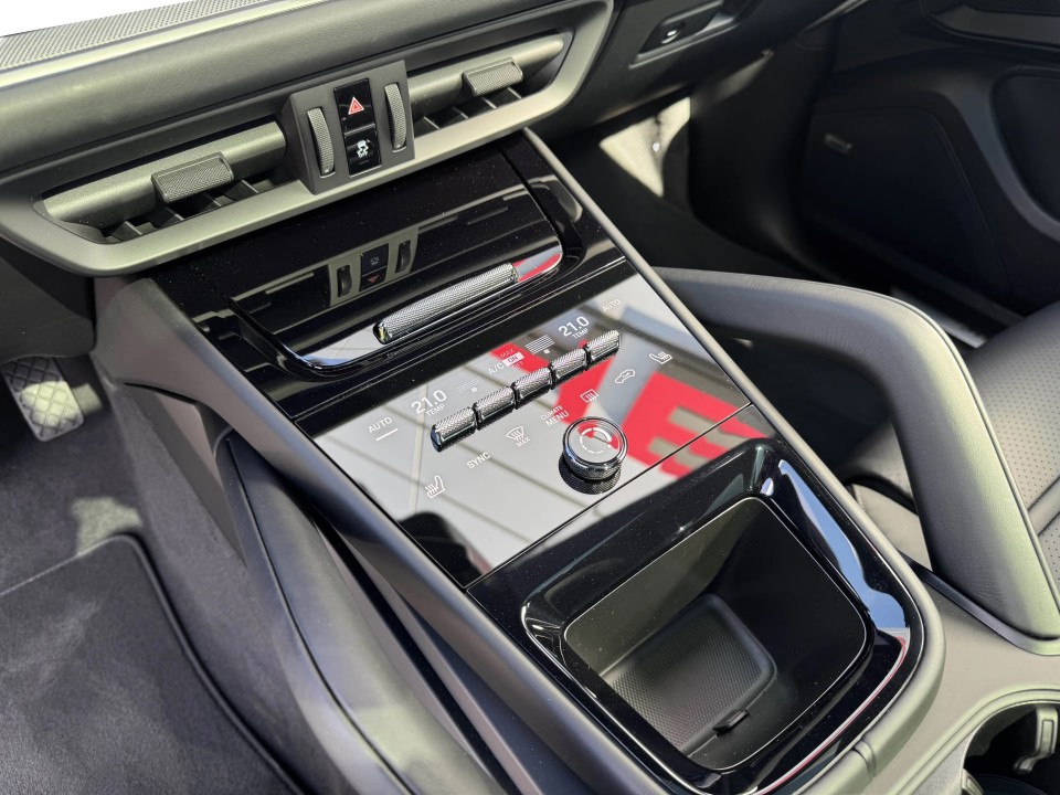 Porsche Cayenne - foto 14