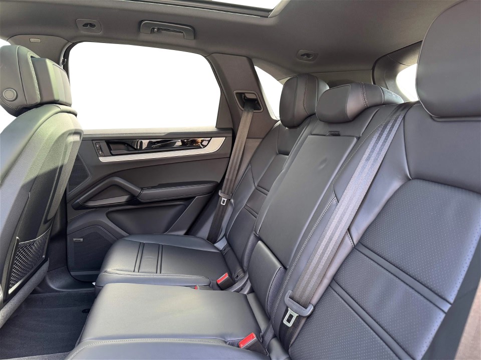 Porsche Cayenne - foto 11