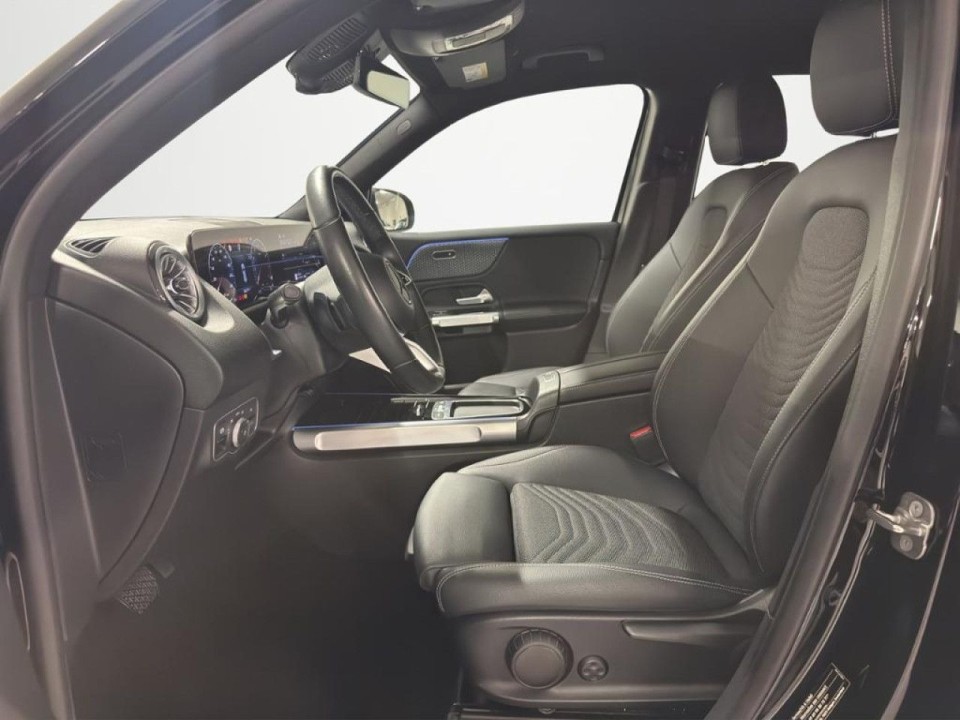 Mercedes-Benz GLB 200 - foto 11