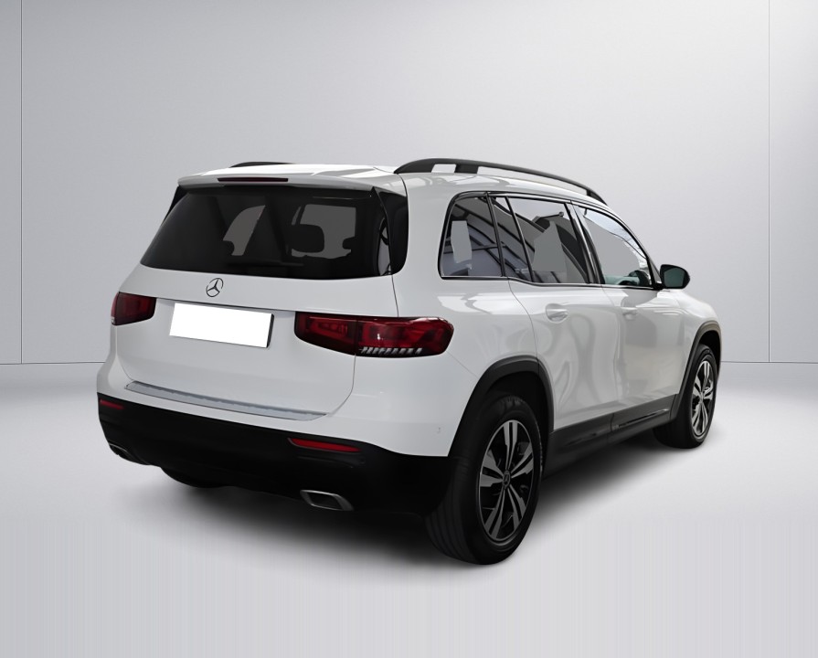 Mercedes-Benz GLB 220d (2)