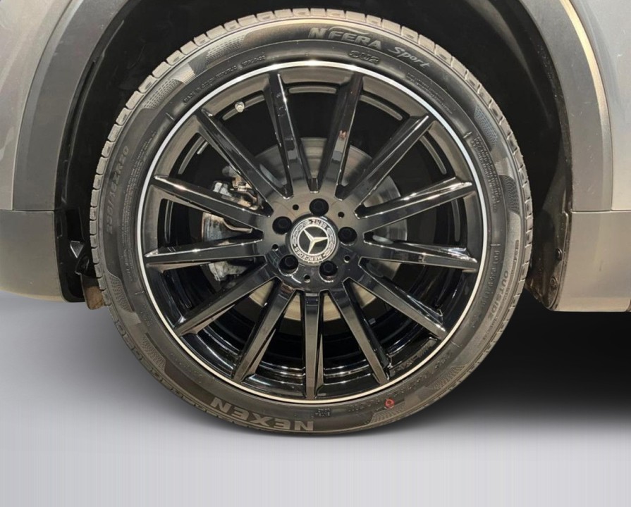 Mercedes-Benz GLB 220d 4MATIC AMG Line - foto 14