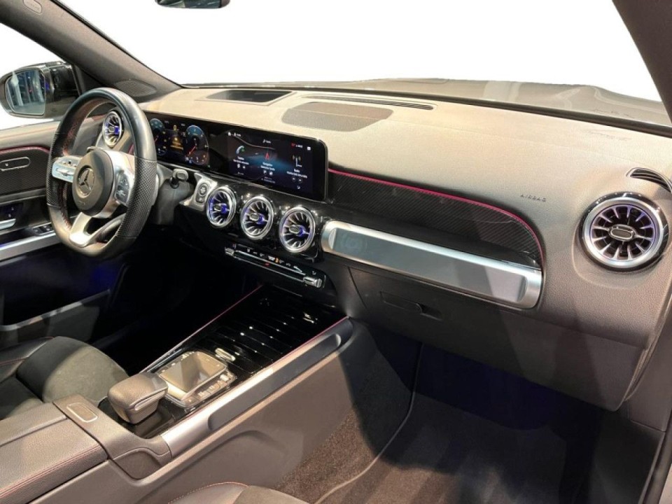 Mercedes-Benz GLB 220d 4MATIC AMG Line - foto 6