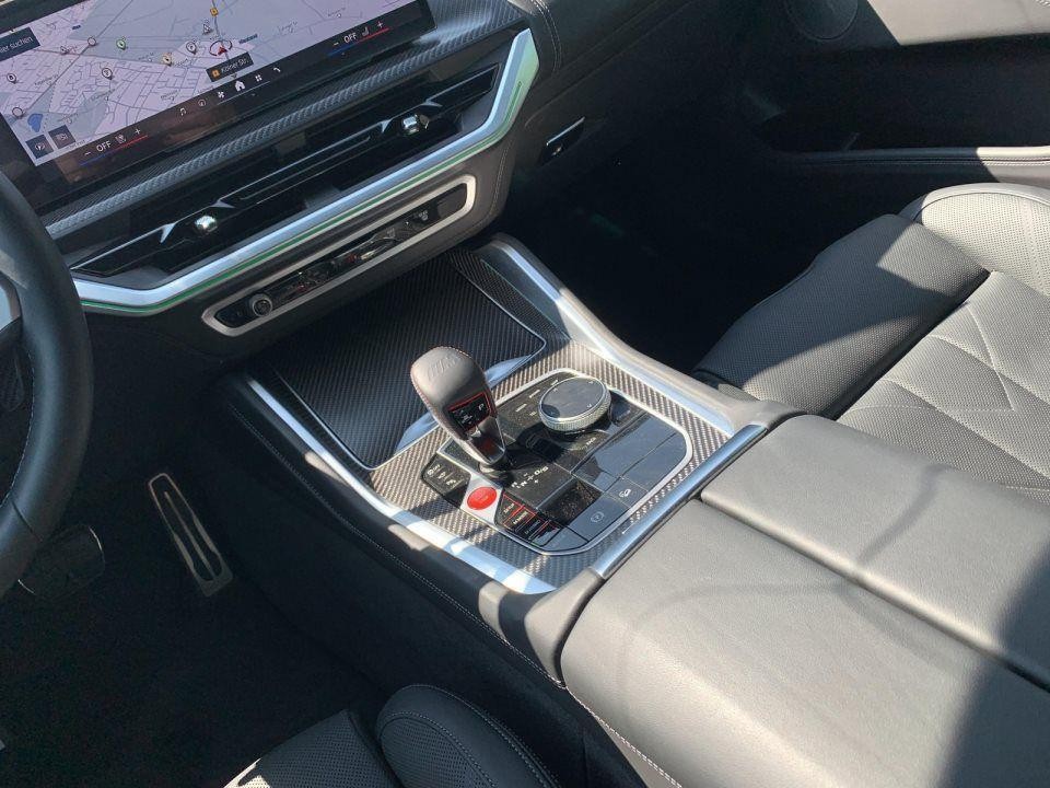 BMW XM 50e - foto 10