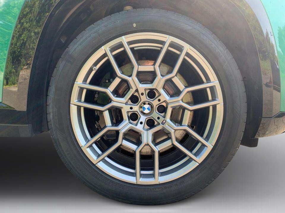 BMW XM 50e - foto 12