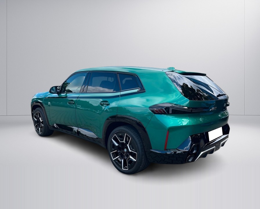 BMW XM 50e (4)