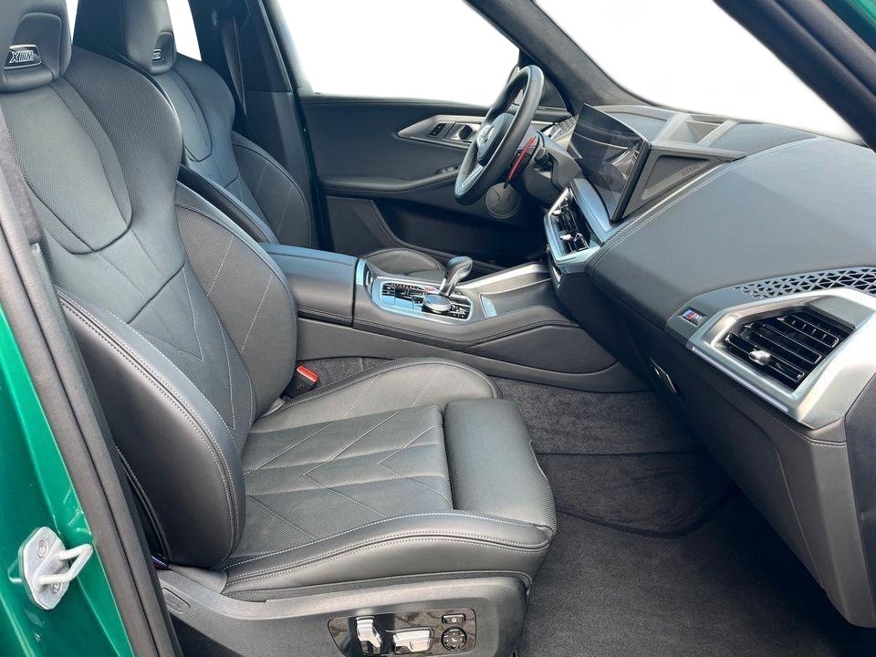 BMW XM 50e - foto 8