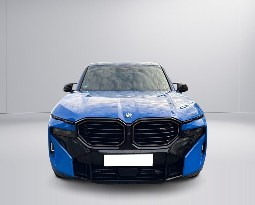 BMW XM 50e (2)