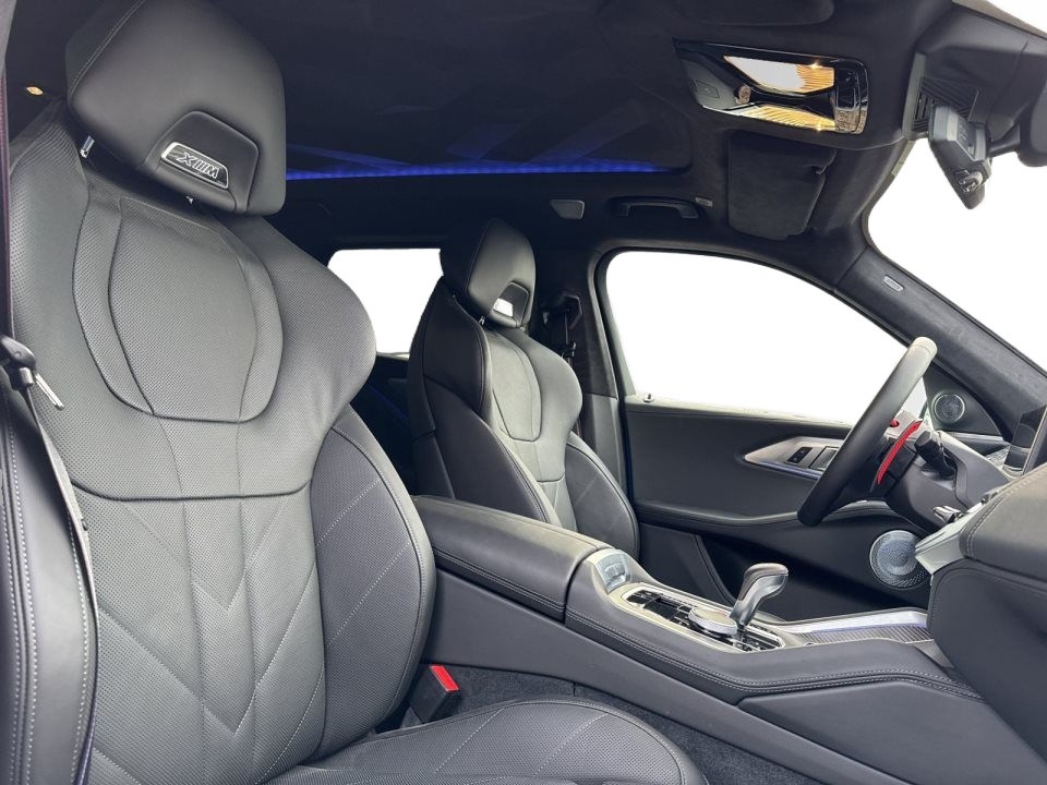 BMW XM 50e - foto 6