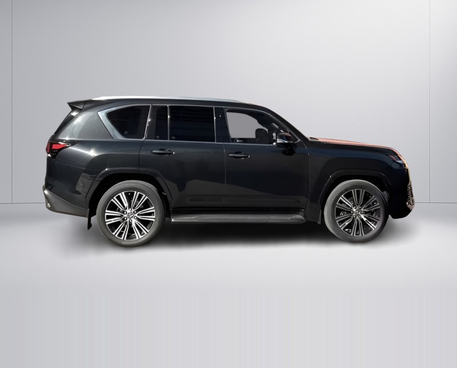 Lexus Seria LX 600 Black Edition (2)