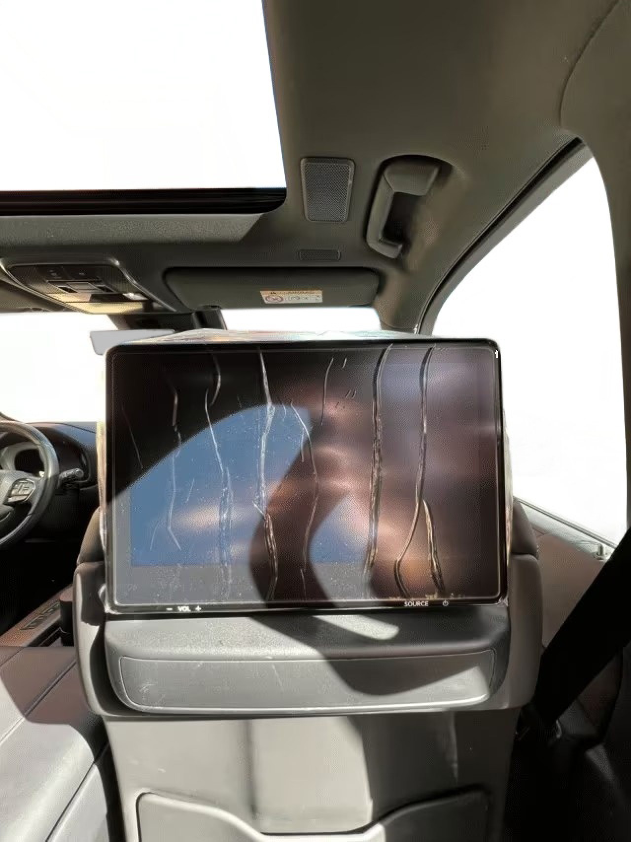 Lexus Seria LX 600 Black Edition - foto 20