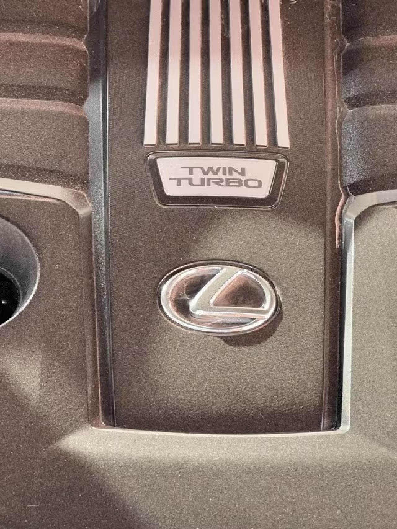 Lexus Seria LX 600 Black Edition - foto 38