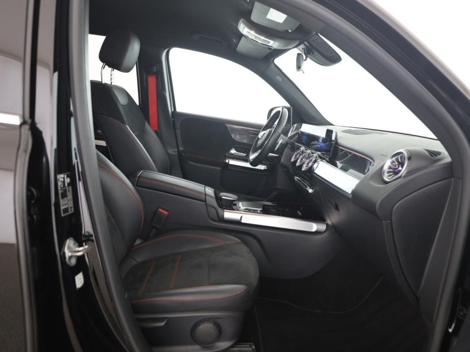 Mercedes-Benz GLB AMG 35 4MATIC - foto 10