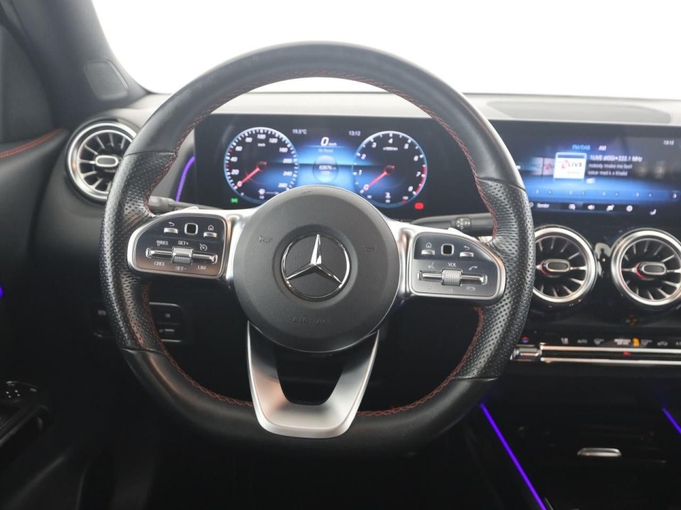 Mercedes-Benz GLB AMG 35 4MATIC - foto 12