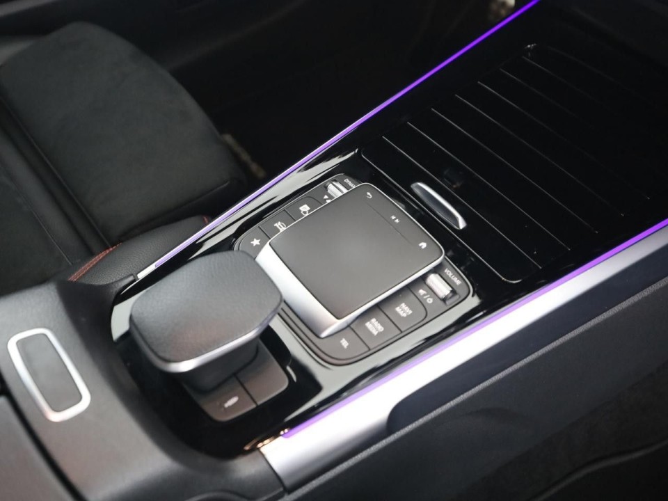 Mercedes-Benz GLB AMG 35 4MATIC - foto 15