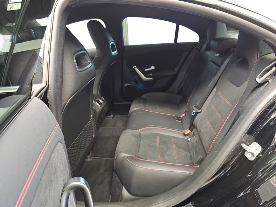 Mercedes-Benz CLA 250e AMG - foto 38