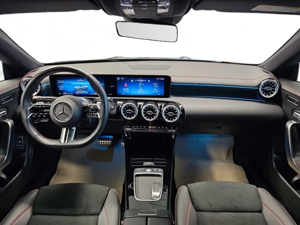 Mercedes-Benz CLA 250e AMG (5)