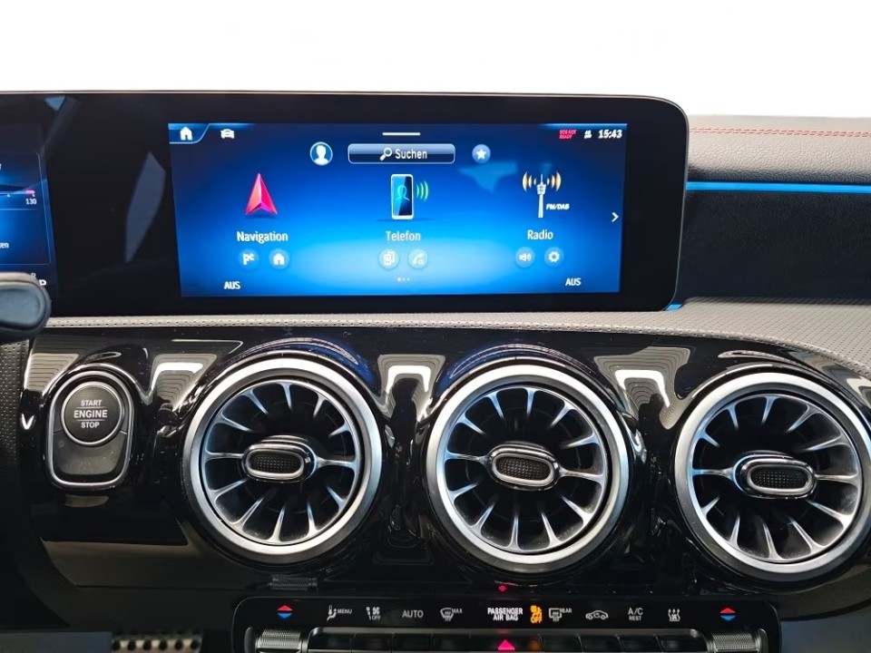 Mercedes-Benz CLA 250e AMG - foto 13