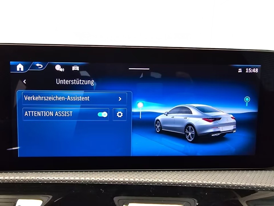 Mercedes-Benz CLA 250e AMG - foto 17