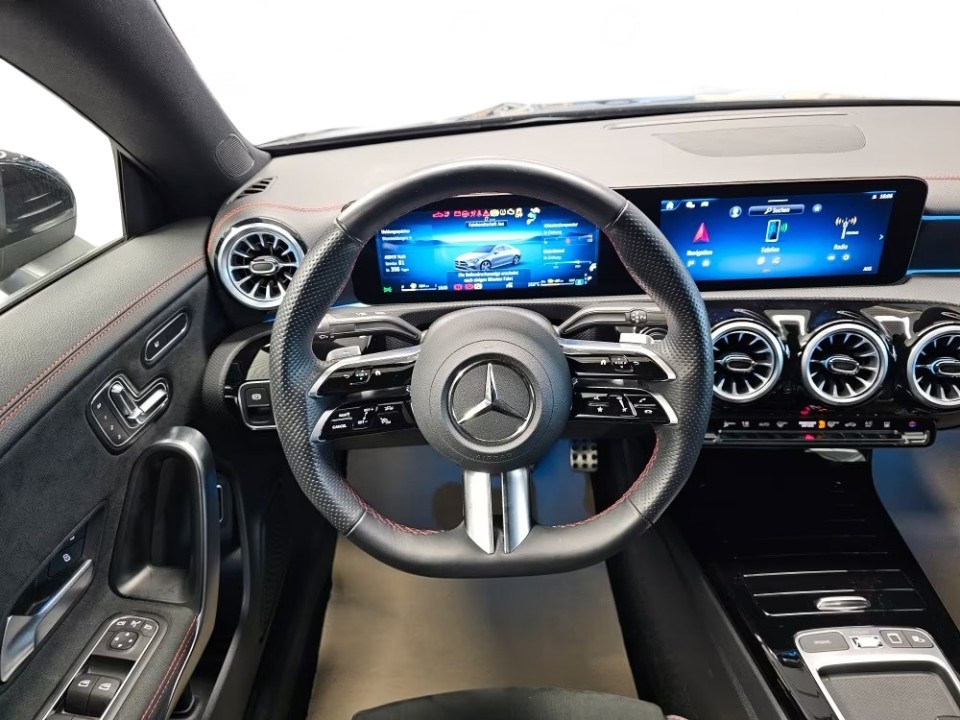 Mercedes-Benz CLA 250e AMG (4)