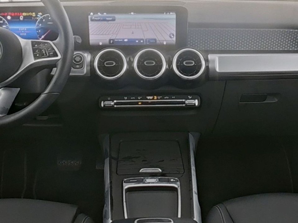 Mercedes-Benz GLB 180 (5)