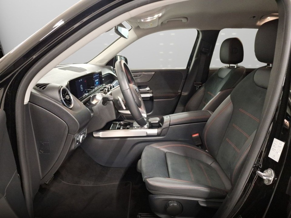 Mercedes-Benz GLB 220d 4MATIC AMG Line - foto 12