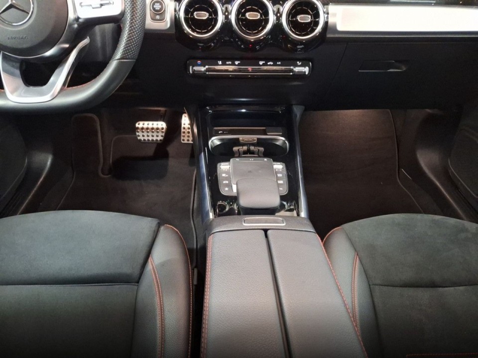 Mercedes-Benz GLB 220d 4MATIC AMG Line - foto 13