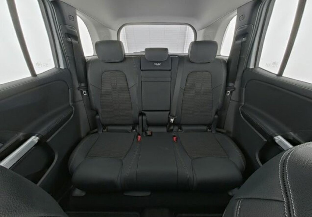 Mercedes-Benz GLB 220d 4MATIC - foto 12