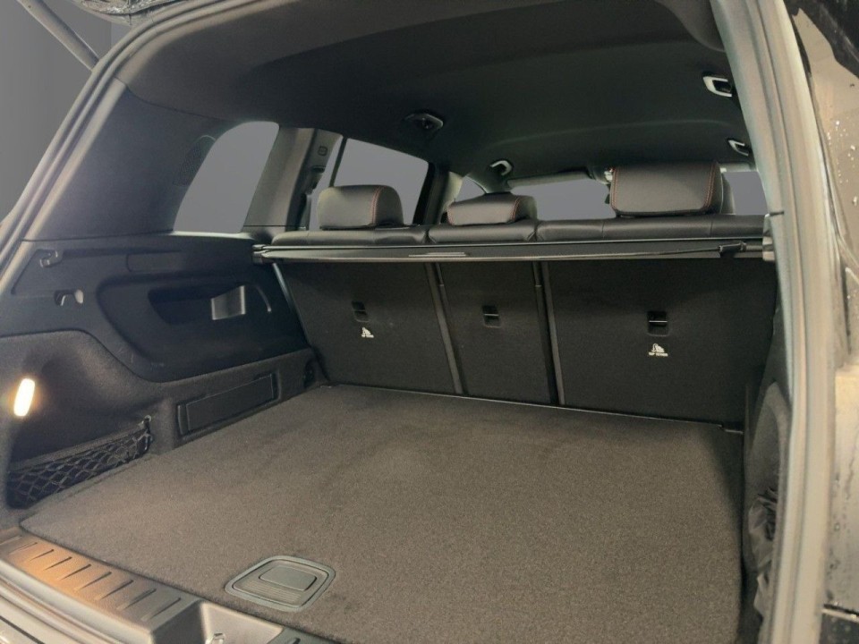 Mercedes-Benz GLB 180 AMG Line - foto 14