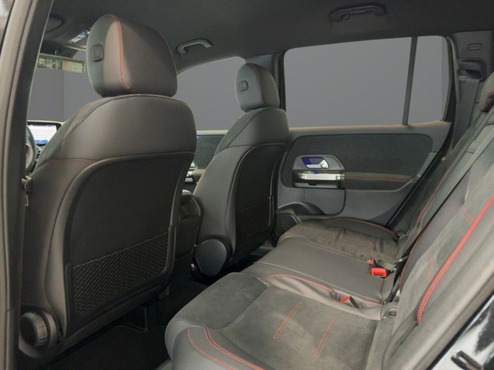 Mercedes-Benz GLB 180 AMG Line - foto 12