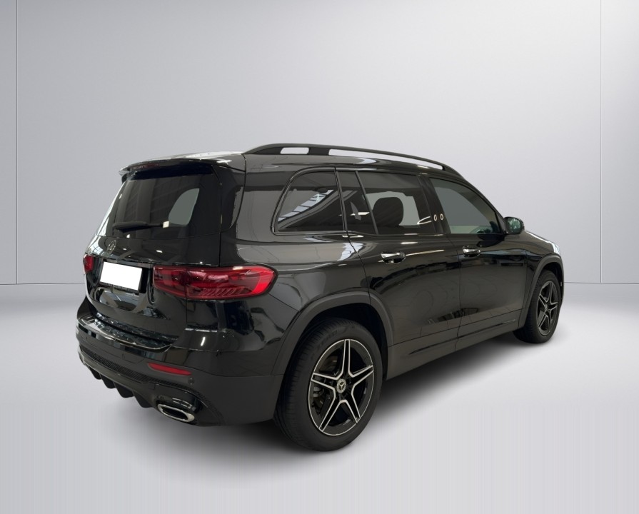 Mercedes-Benz GLB 180 AMG Line (3)