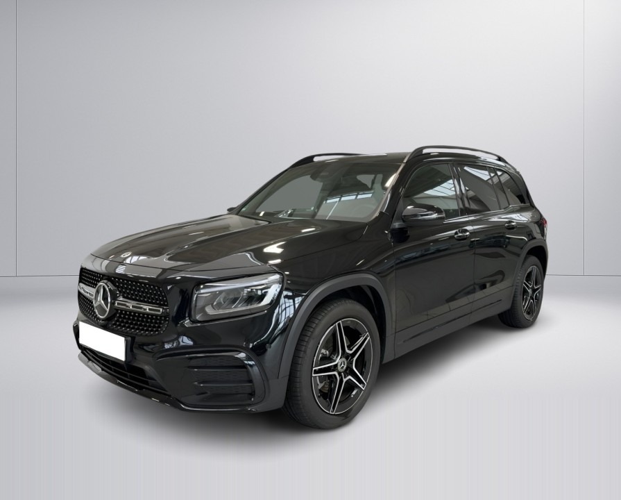 Mercedes-Benz GLB 180 AMG Line (2)