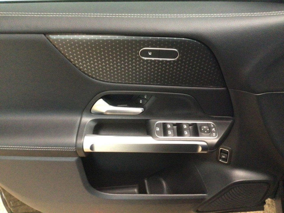 Mercedes-Benz GLB 200d 4MATIC - foto 12