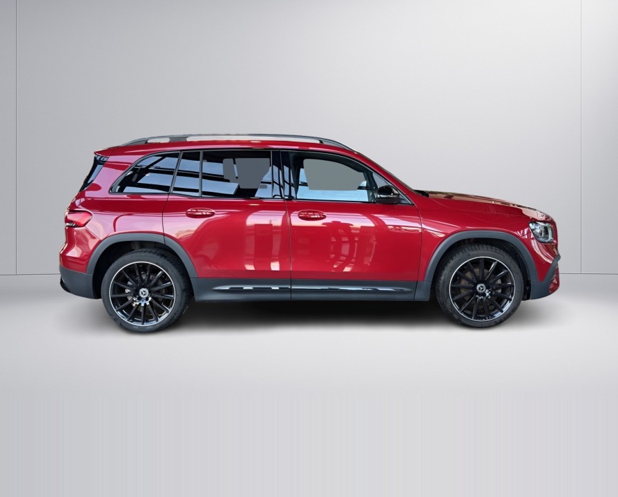 Mercedes-Benz GLB 200 AMG Line (2)