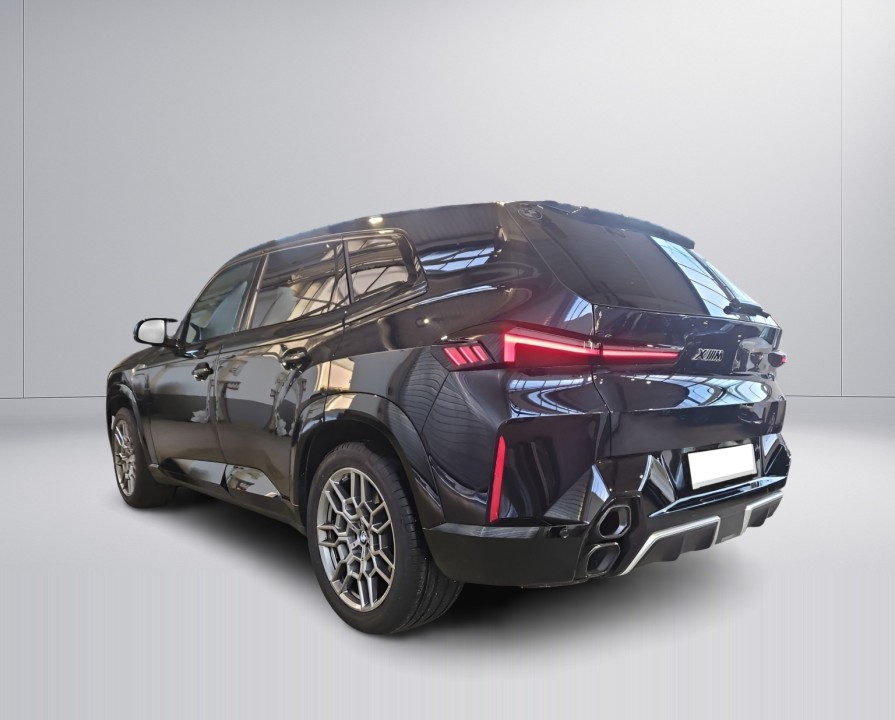 BMW XM 50e (4)