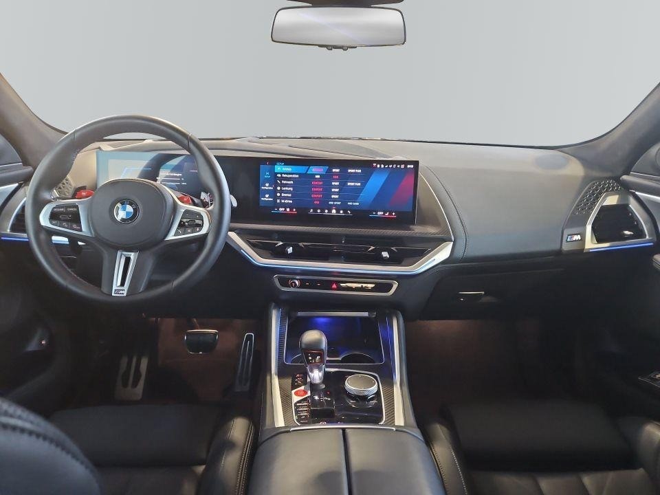 BMW XM 50e - foto 8