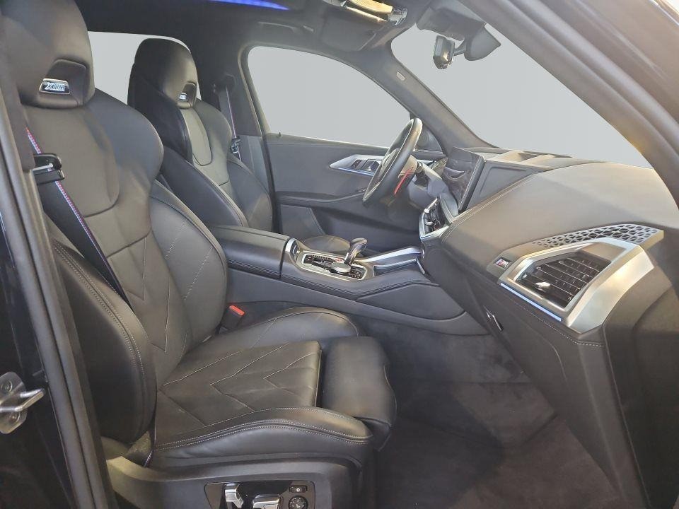 BMW XM 50e - foto 12