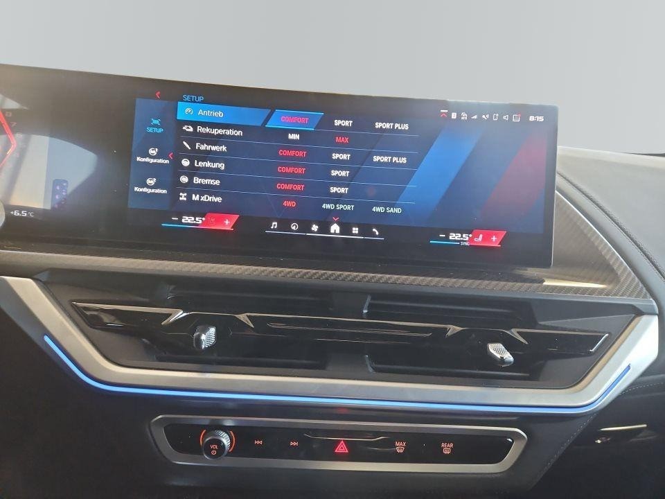 BMW XM 50e - foto 14