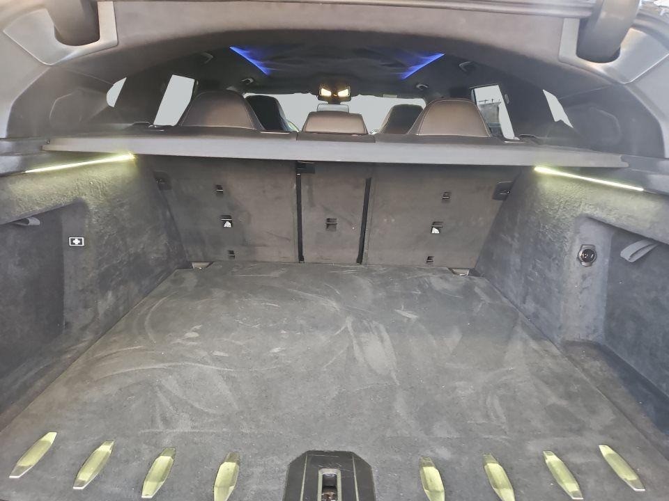 BMW XM 50e - foto 18