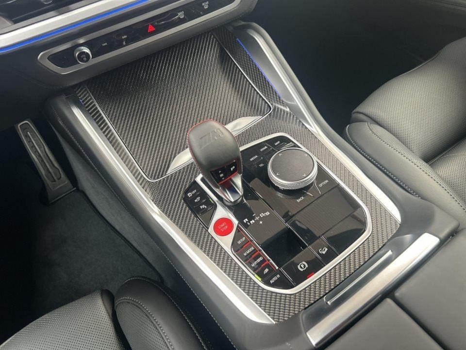 BMW XM 50e - foto 9
