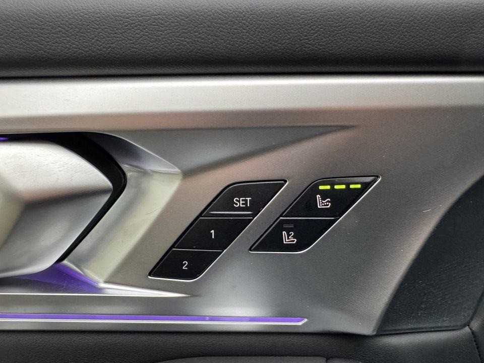 BMW XM 50e - foto 11