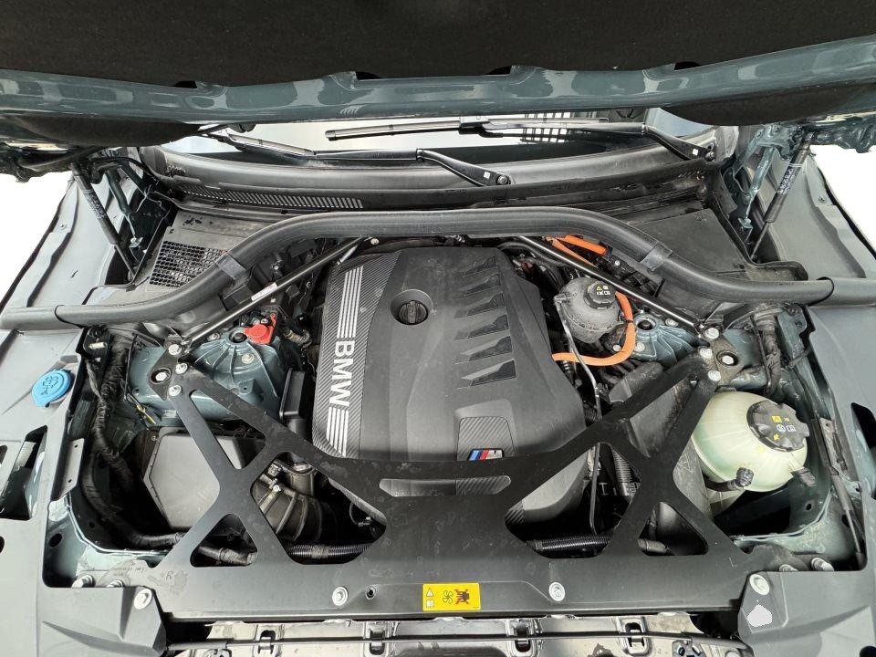 BMW XM 50e - foto 16