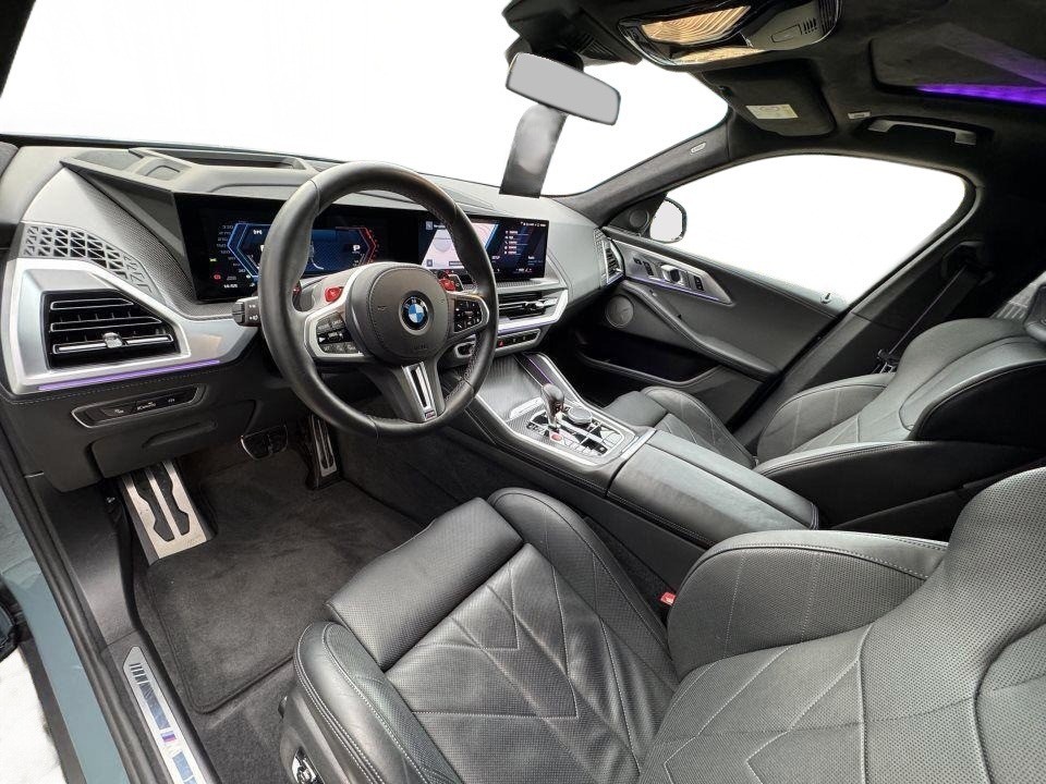 BMW XM 50e - foto 8