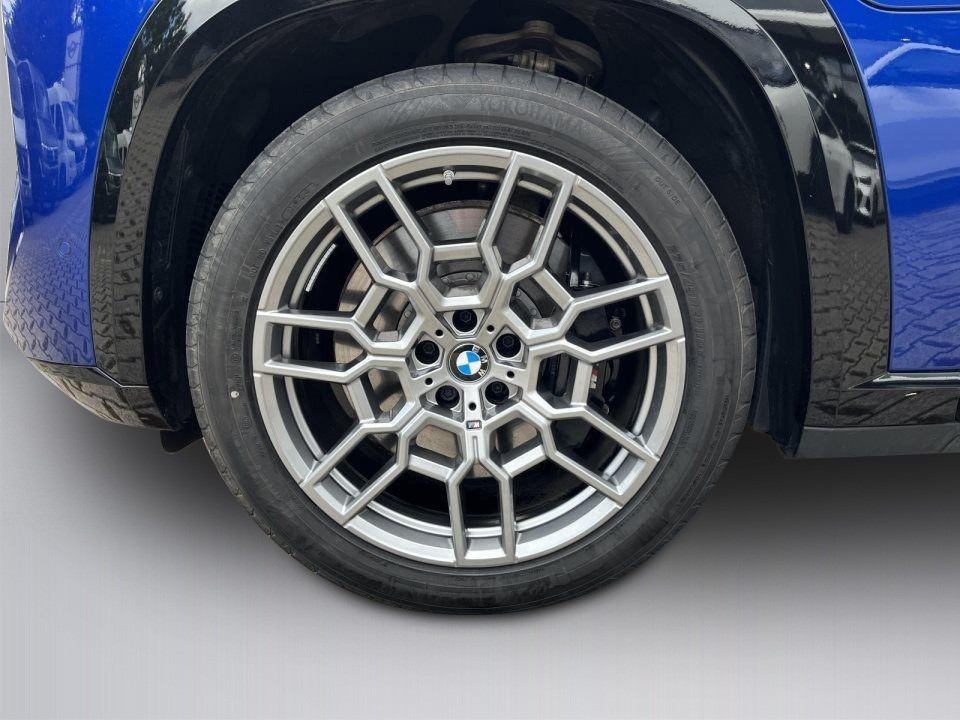 BMW XM 50e - foto 23