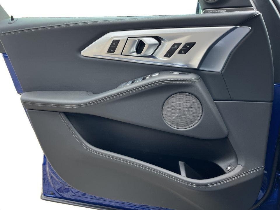 BMW XM 50e - foto 21